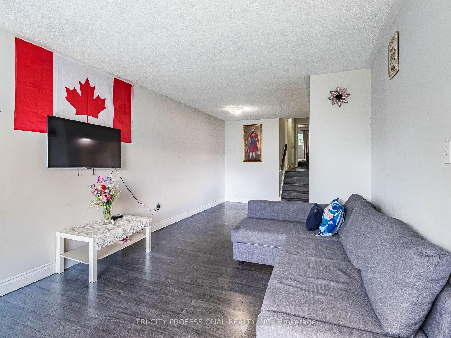 Photo 32 of 69 Greenwood Crescent, Brampton, Northgate — HOMEH