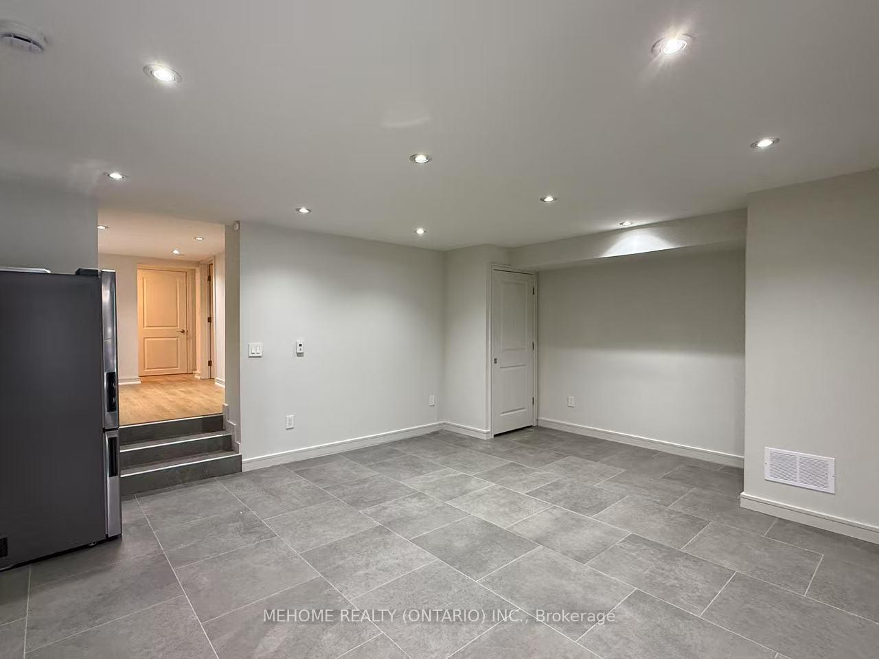 Photo 2 of Lower 278 Melrose Avenue E, Toronto, Lawrence Park North — HOMEH