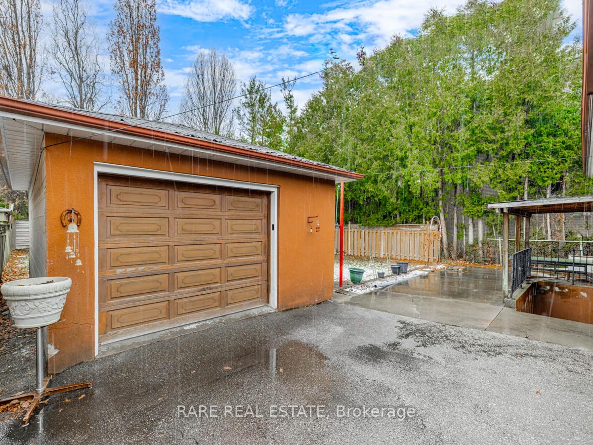 Photo 28 of 101 Hillmount Avenue, Toronto, Englemount-Lawrence — HOMEH