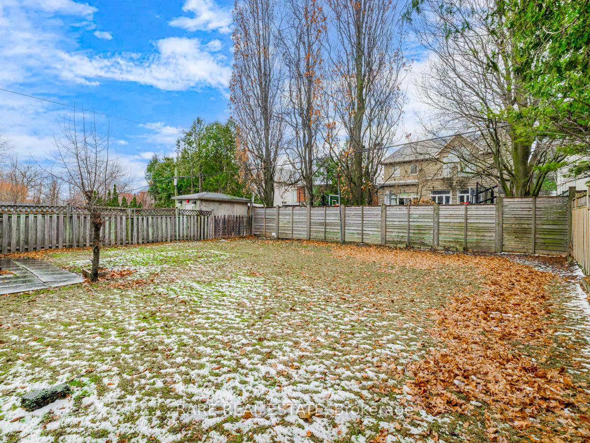 Photo 30 of 101 Hillmount Avenue, Toronto, Englemount-Lawrence — HOMEH