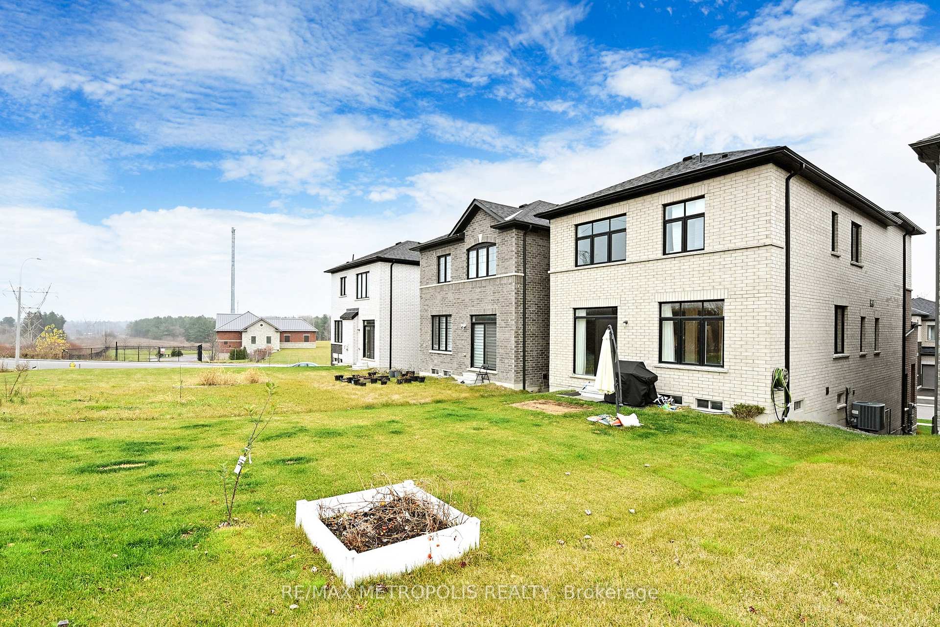 Photo 35 of 1286 Aquarius Trail, Pickering, Rural Pickering — HOMEH