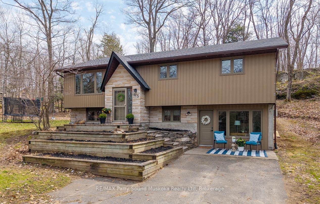 Photo 1 of 5 Hillview Drive, McDougall — HOMEH