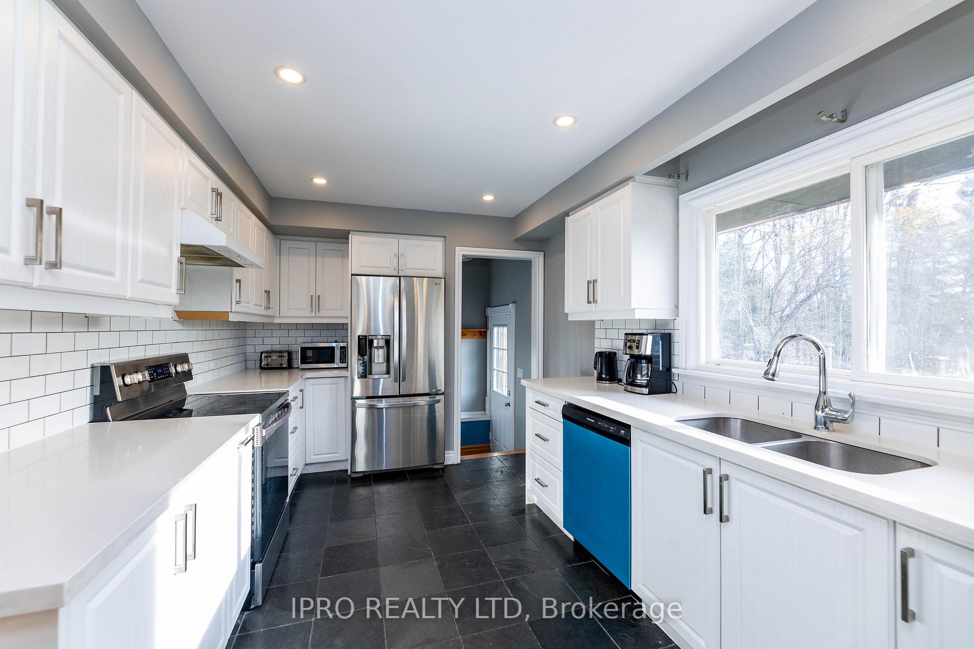 Photo 15 of 1281 Olde Base Line Road, Caledon, Cheltenham — HOMEH