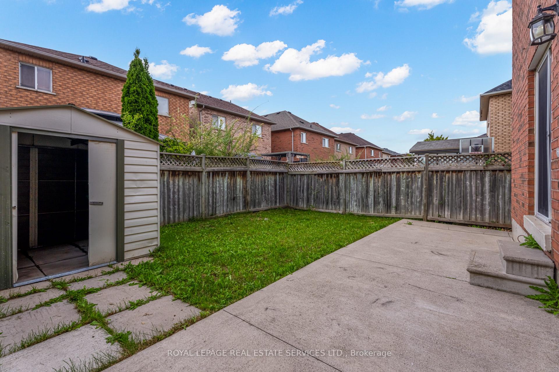 Photo 31 of 35 Pauline Crescent, Brampton, Fletcher's Meadow — HOMEH