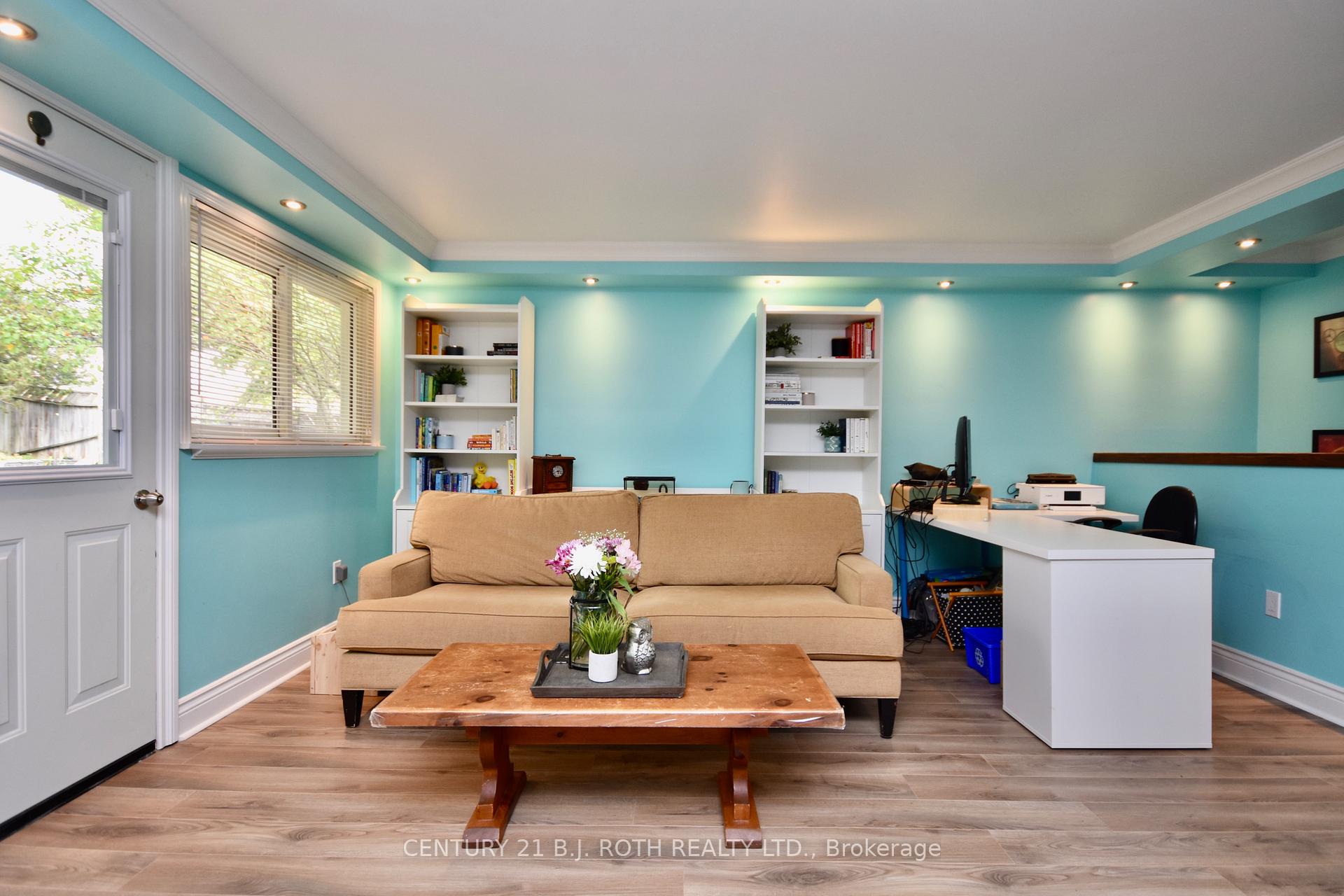 Photo 9 of 2 Lewis Lane, Barrie, Letitia Heights — HOMEH
