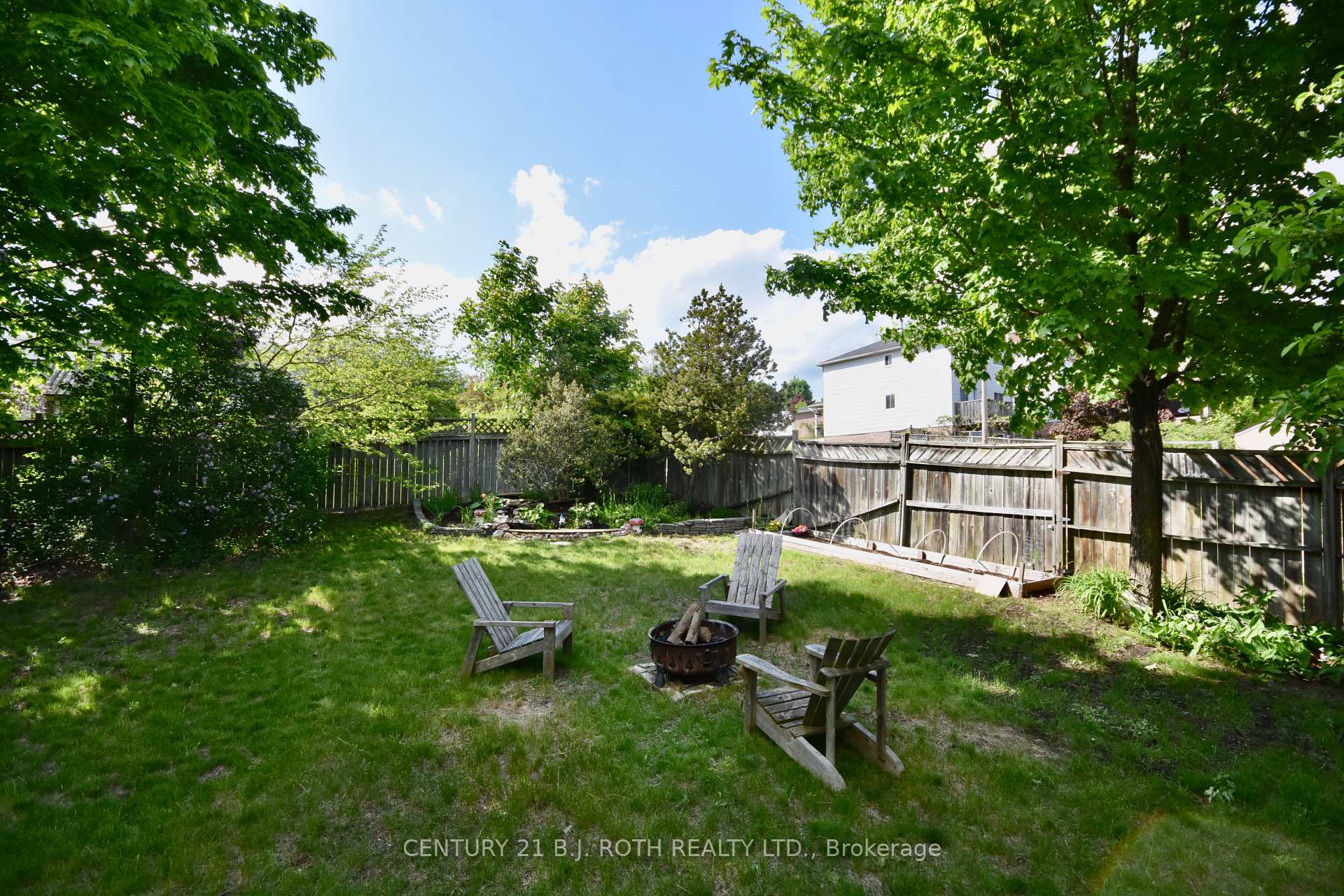 Photo 21 of 2 Lewis Lane, Barrie, Letitia Heights — HOMEH