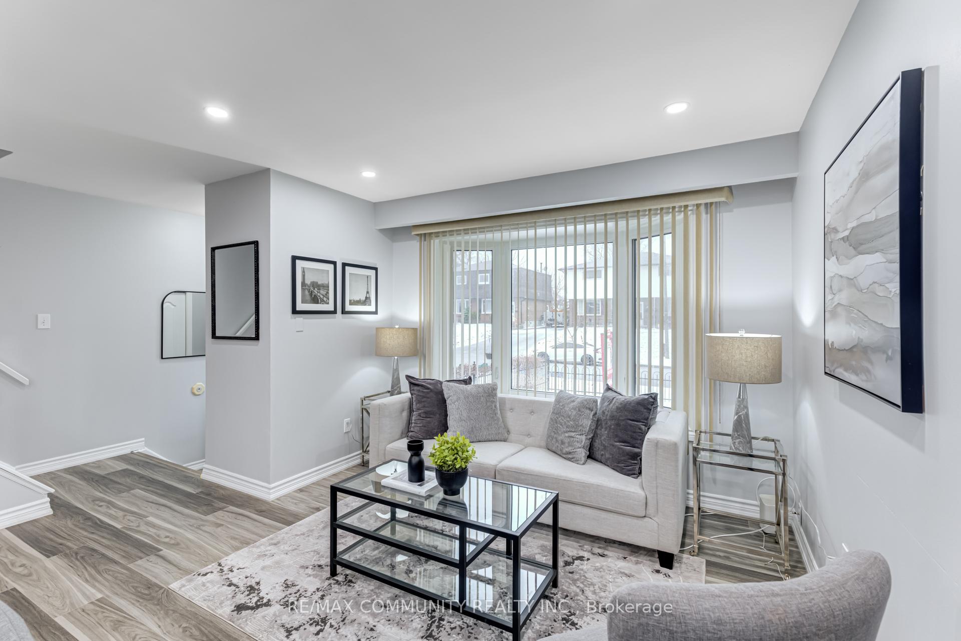 Photo 12 of 421 Maplewood Drive, Oshawa, O'Neill — HOMEH