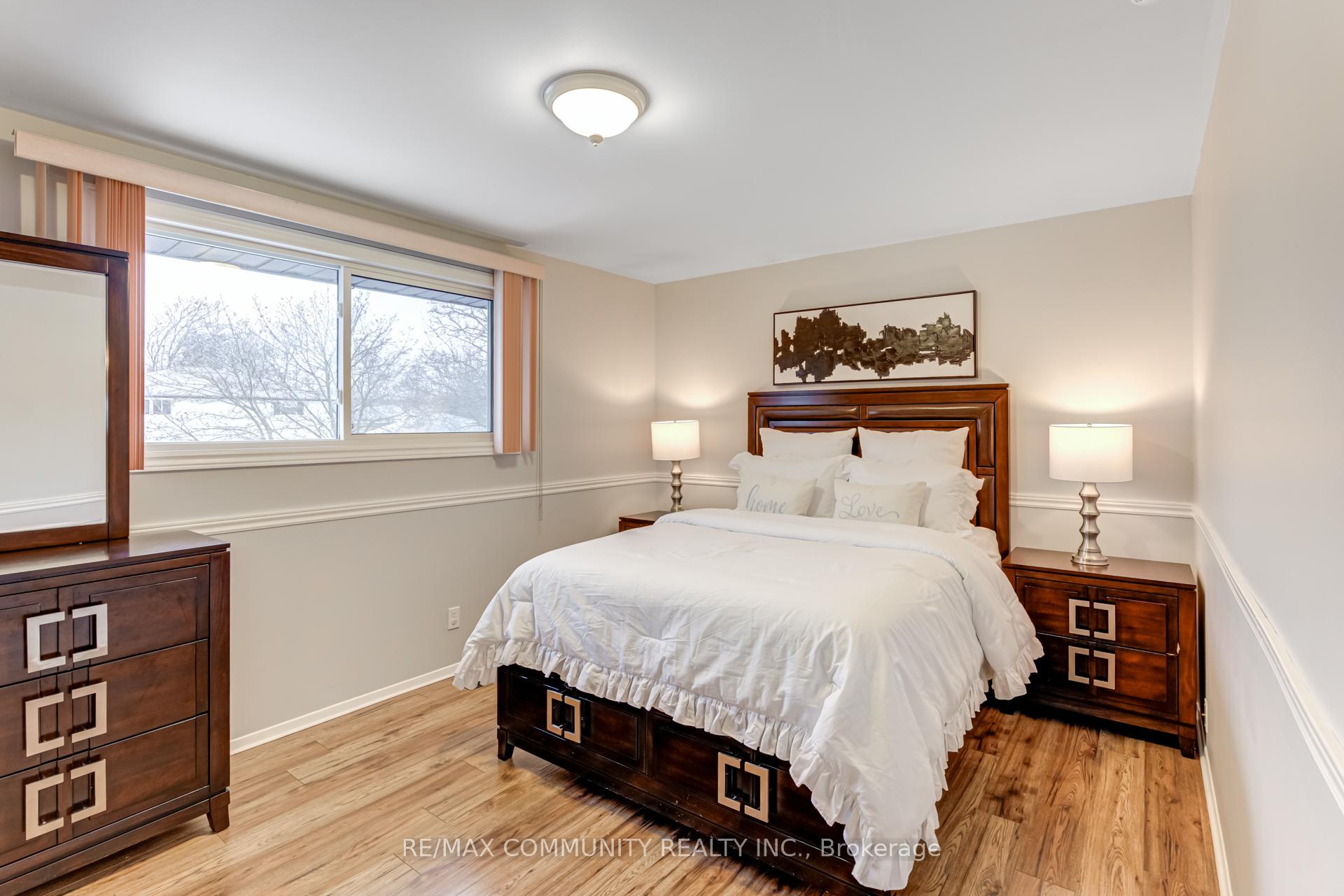 Photo 15 of 421 Maplewood Drive, Oshawa, O'Neill — HOMEH