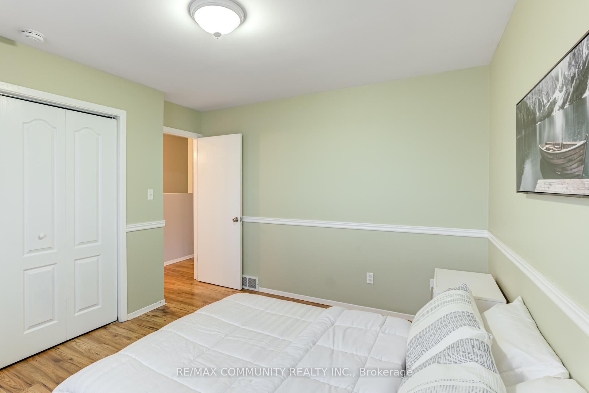 Photo 9 of 421 Maplewood Drive, Oshawa, O'Neill — HOMEH