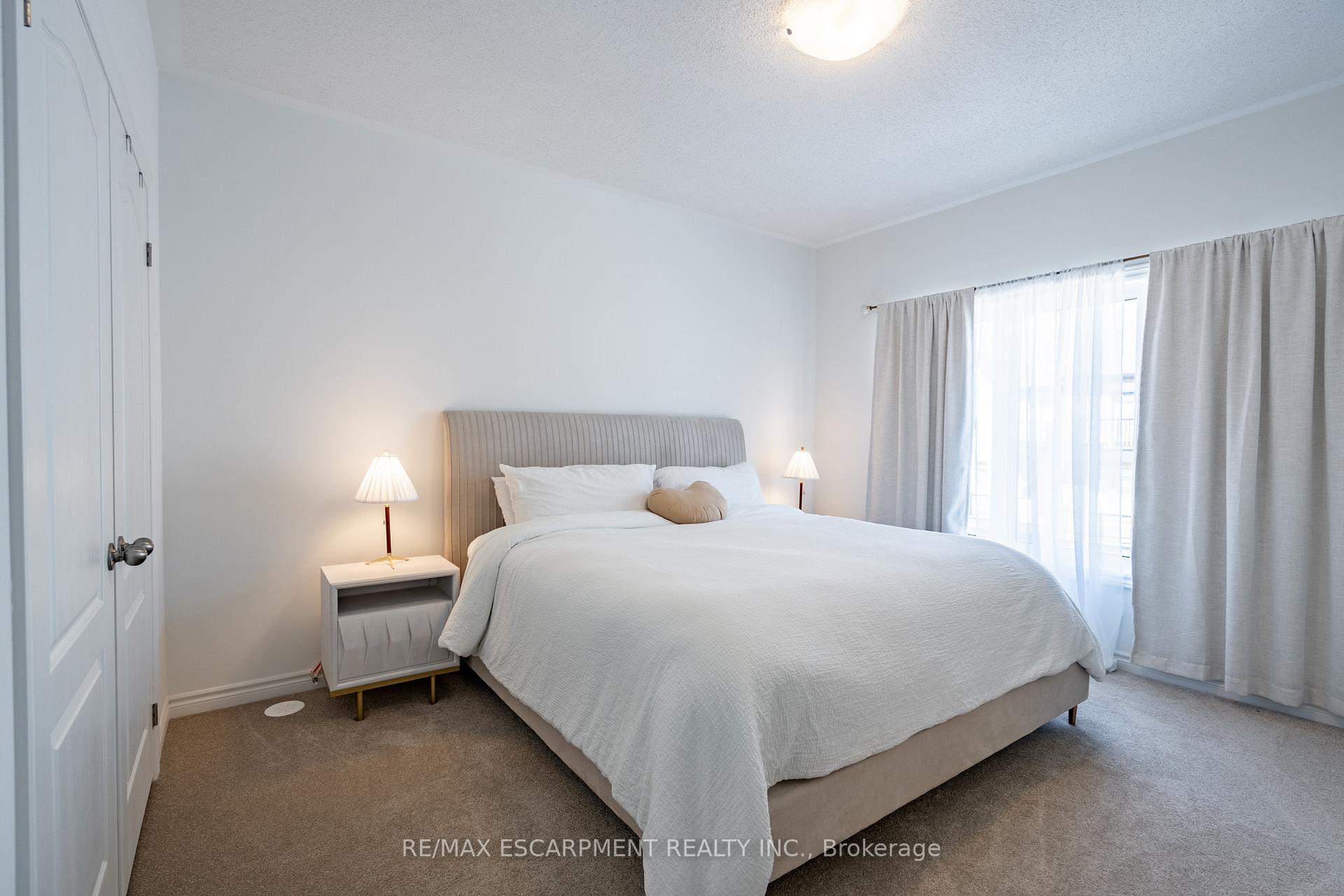 Photo 24 of 4 Springdale Avenue, Caledon, Rural Caledon — HOMEH