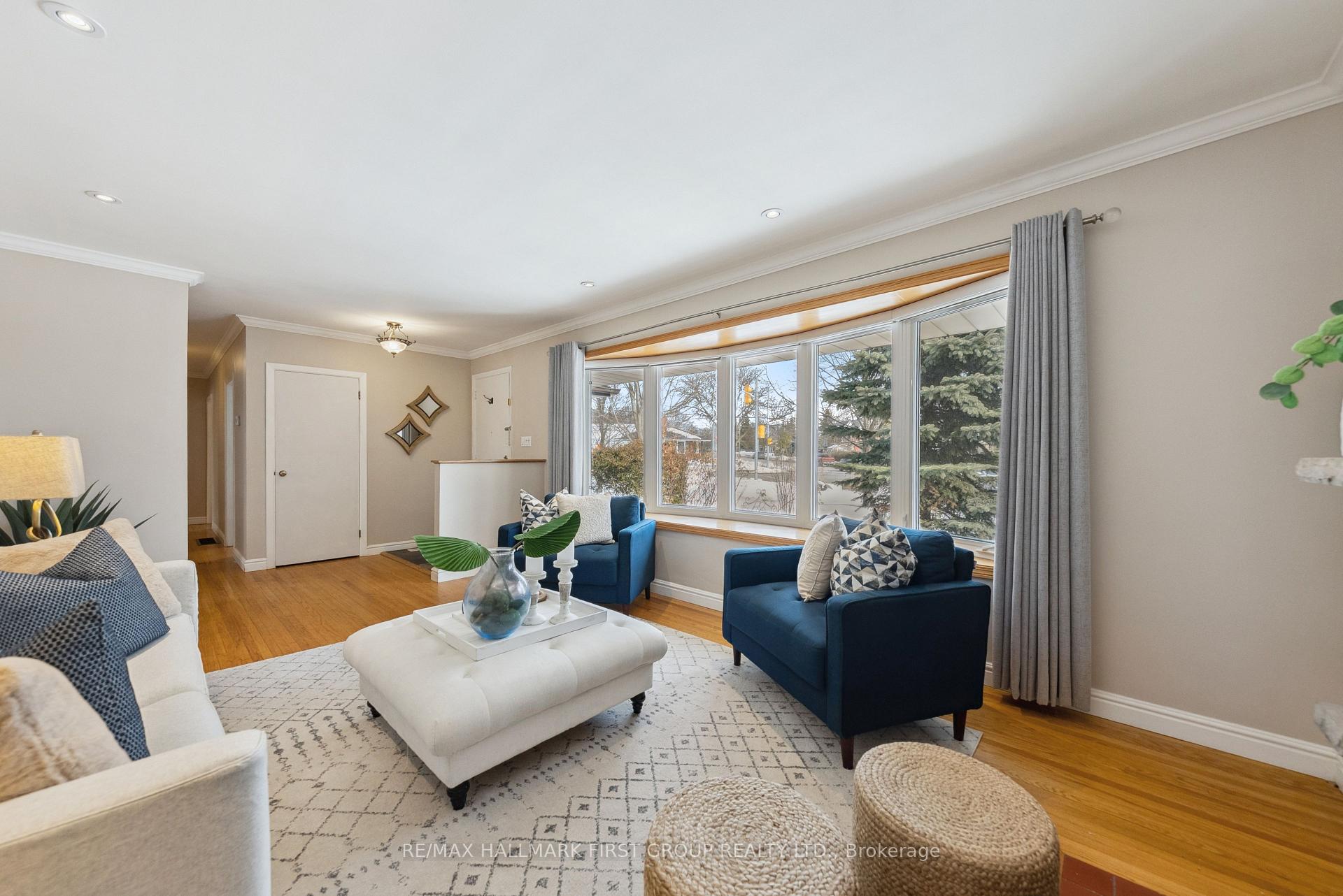 Photo 7 of 810 Henry Street, Whitby, Downtown Whitby — HOMEH