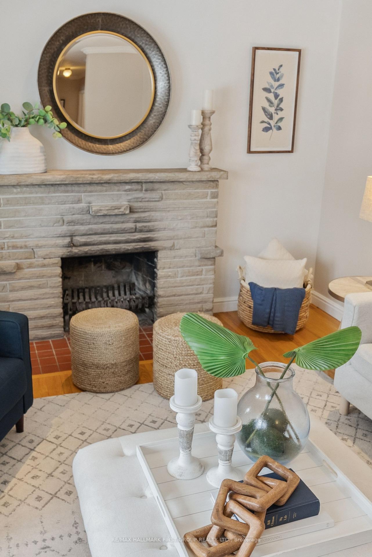 Photo 8 of 810 Henry Street, Whitby, Downtown Whitby — HOMEH