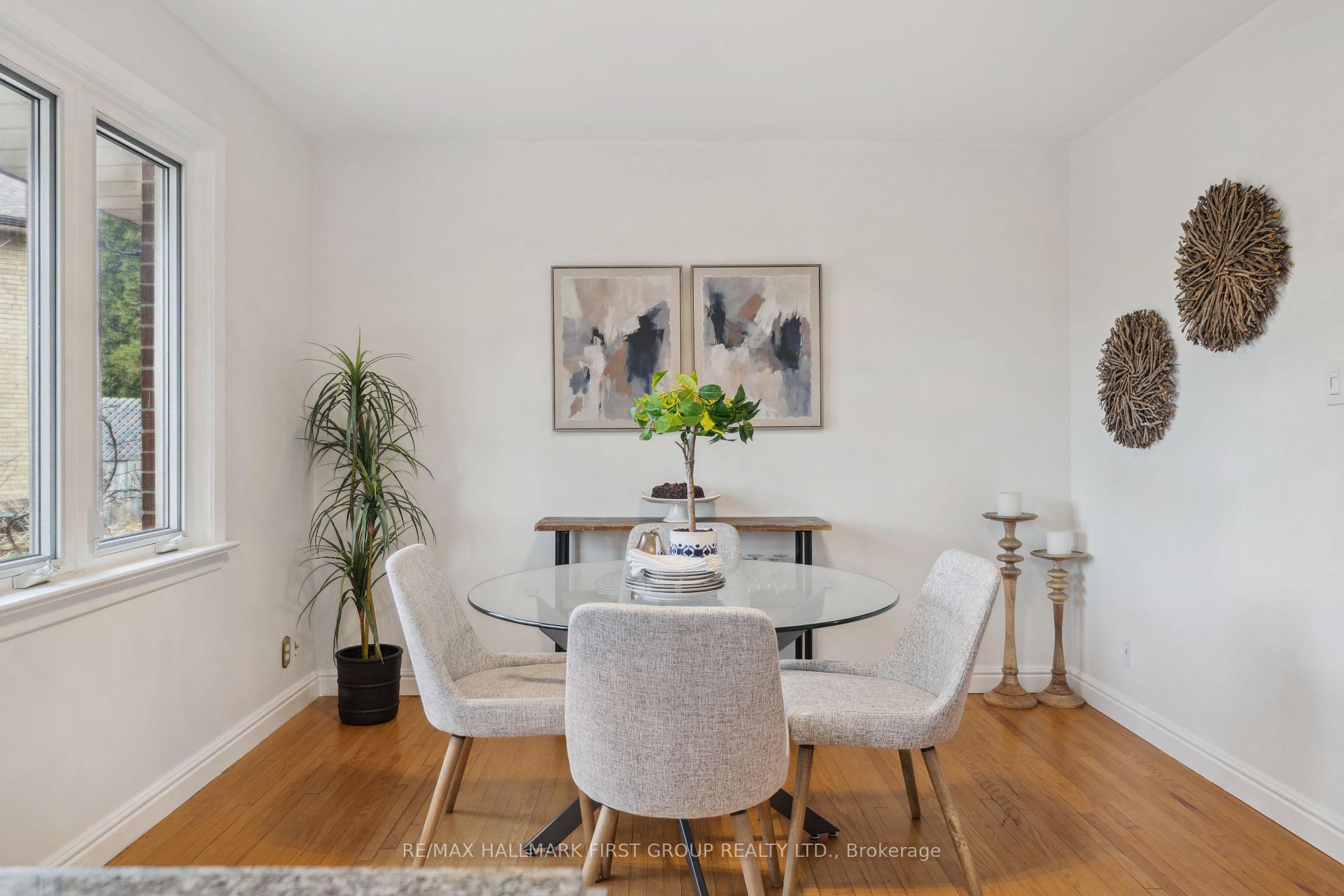 Photo 16 of 810 Henry Street, Whitby, Downtown Whitby — HOMEH