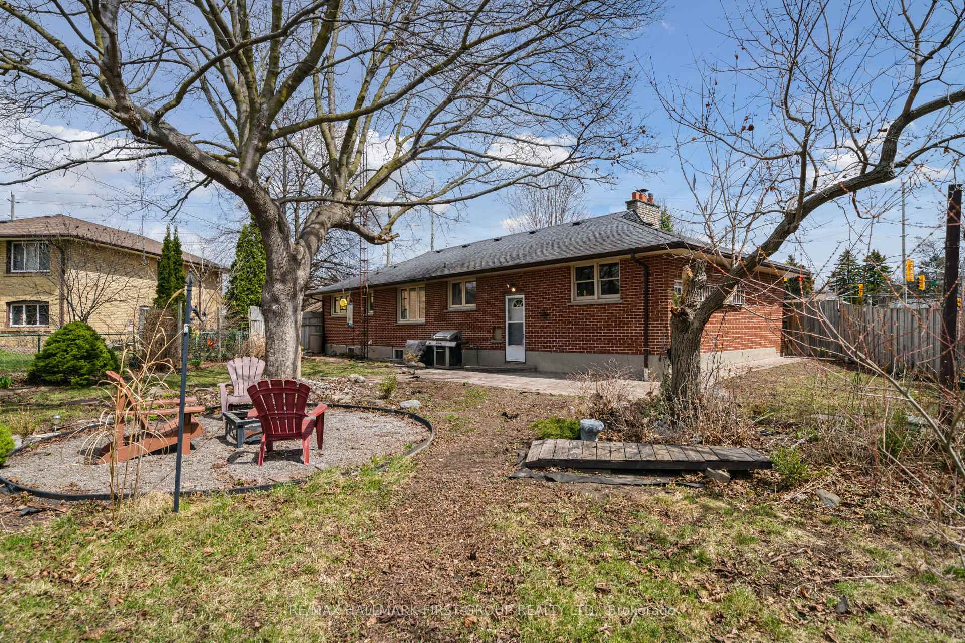 Photo 34 of 810 Henry Street, Whitby, Downtown Whitby — HOMEH