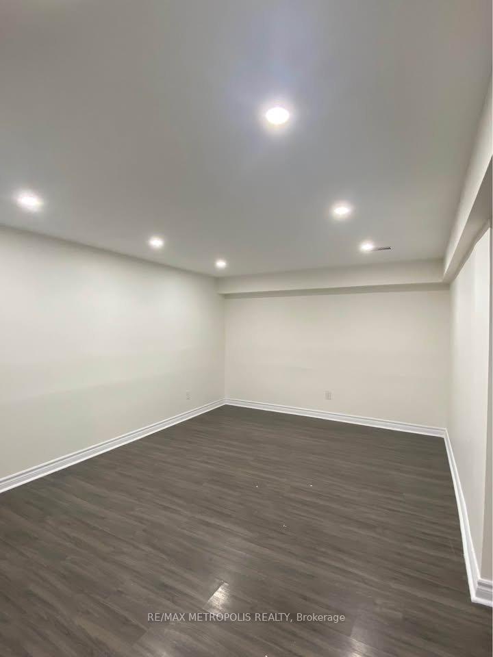 Photo 5 of 1005 Meadowridge Crescent, Pickering, Liverpool — HOMEH