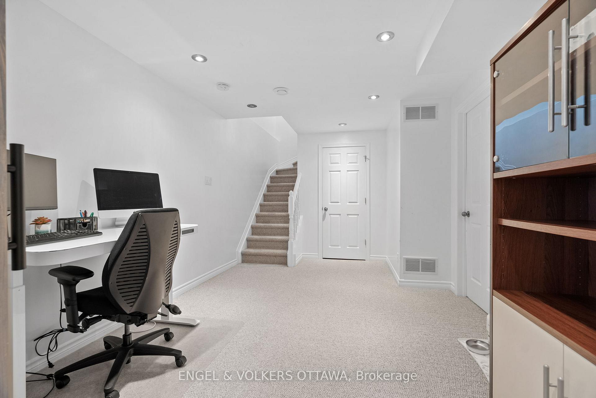 Photo 24 of 216 Bookton Place, Ottawa, Riverside South/Gloucester Glen — HOMEH