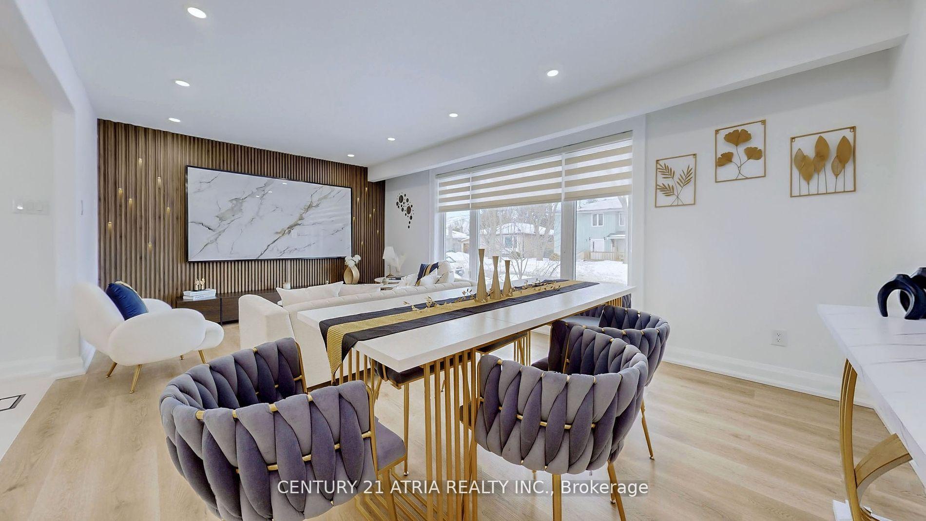 Photo 28 of Unit A&B, 24 Collins Crescent, Aurora, Aurora Heights — HOMEH