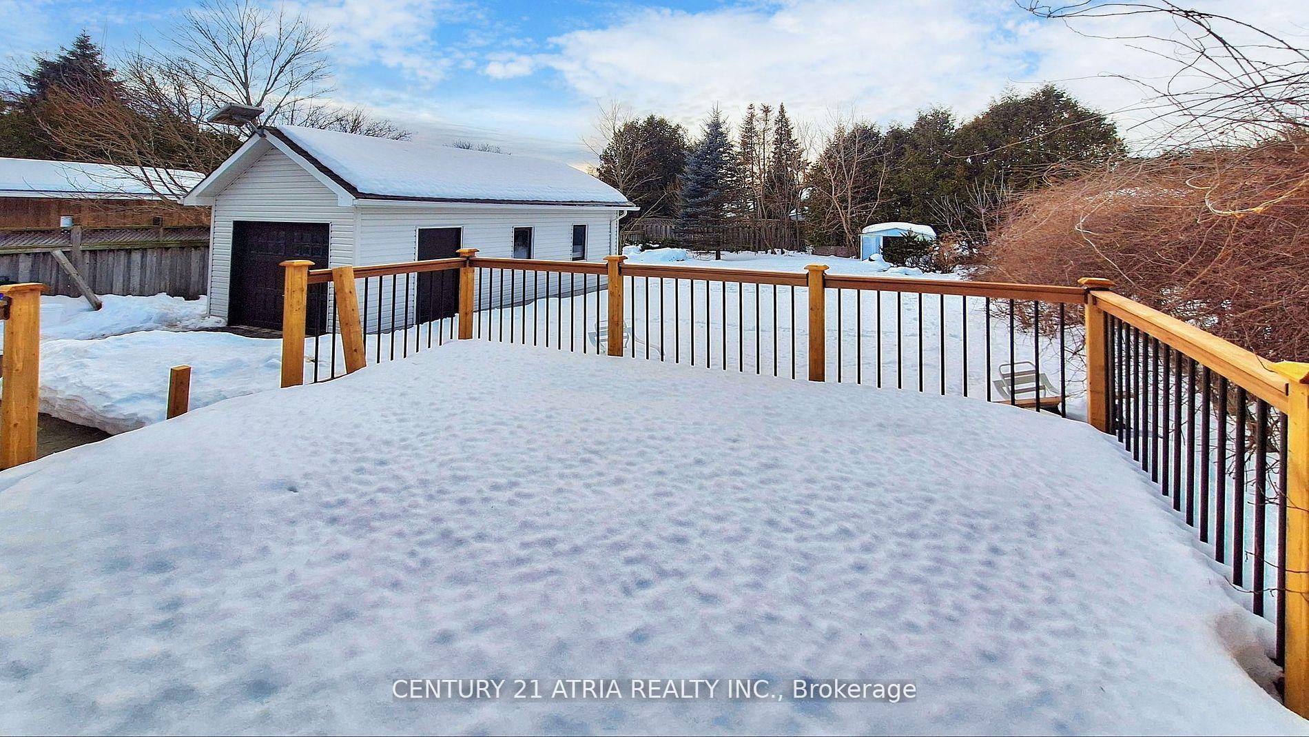 Photo 34 of Unit A&B, 24 Collins Crescent, Aurora, Aurora Heights — HOMEH