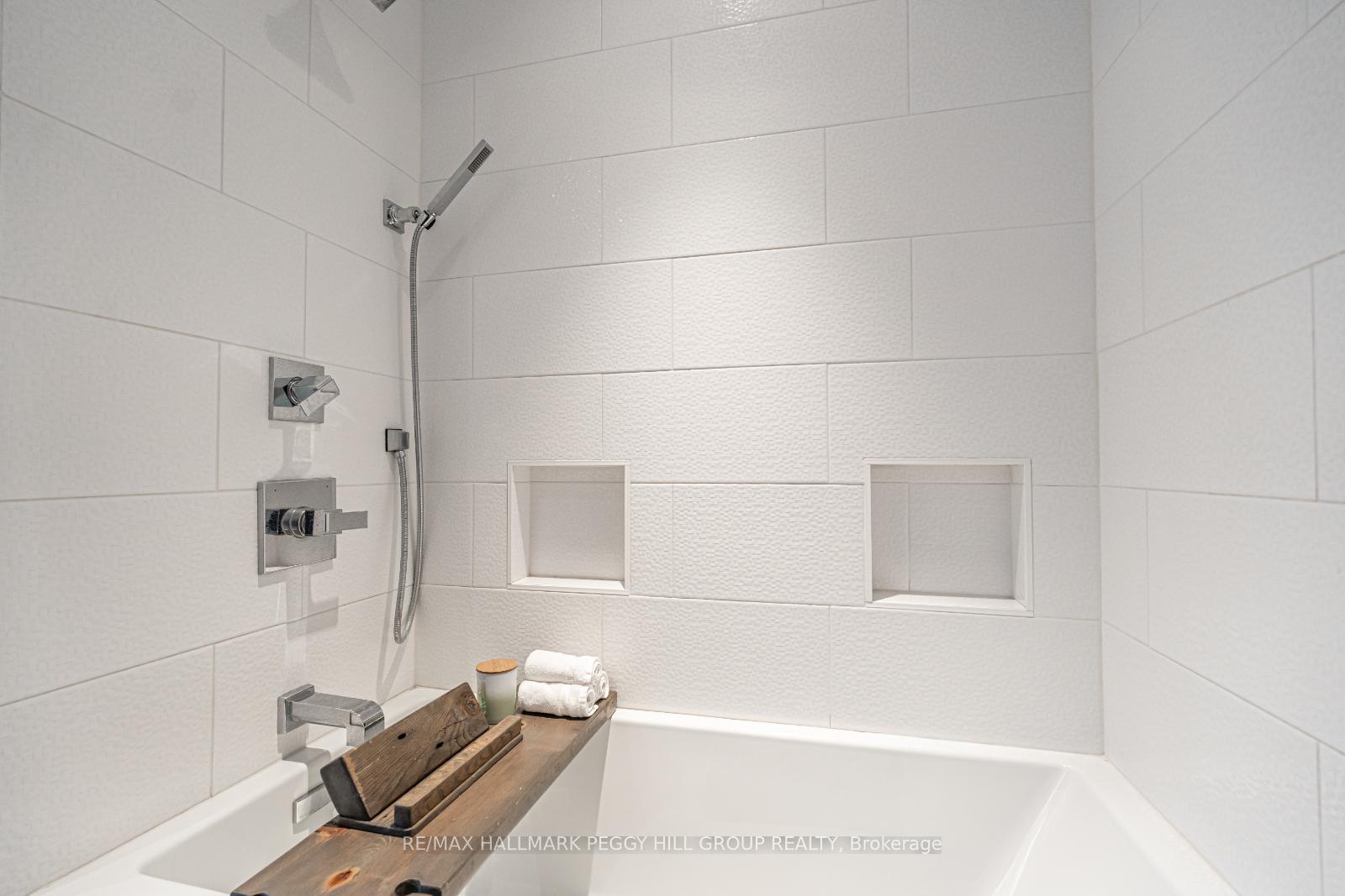 Photo 14 of 65 Melrose Avenue, Barrie, Codrington — HOMEH
