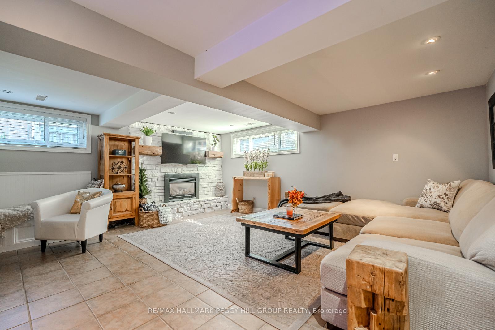 Photo 15 of 65 Melrose Avenue, Barrie, Codrington — HOMEH