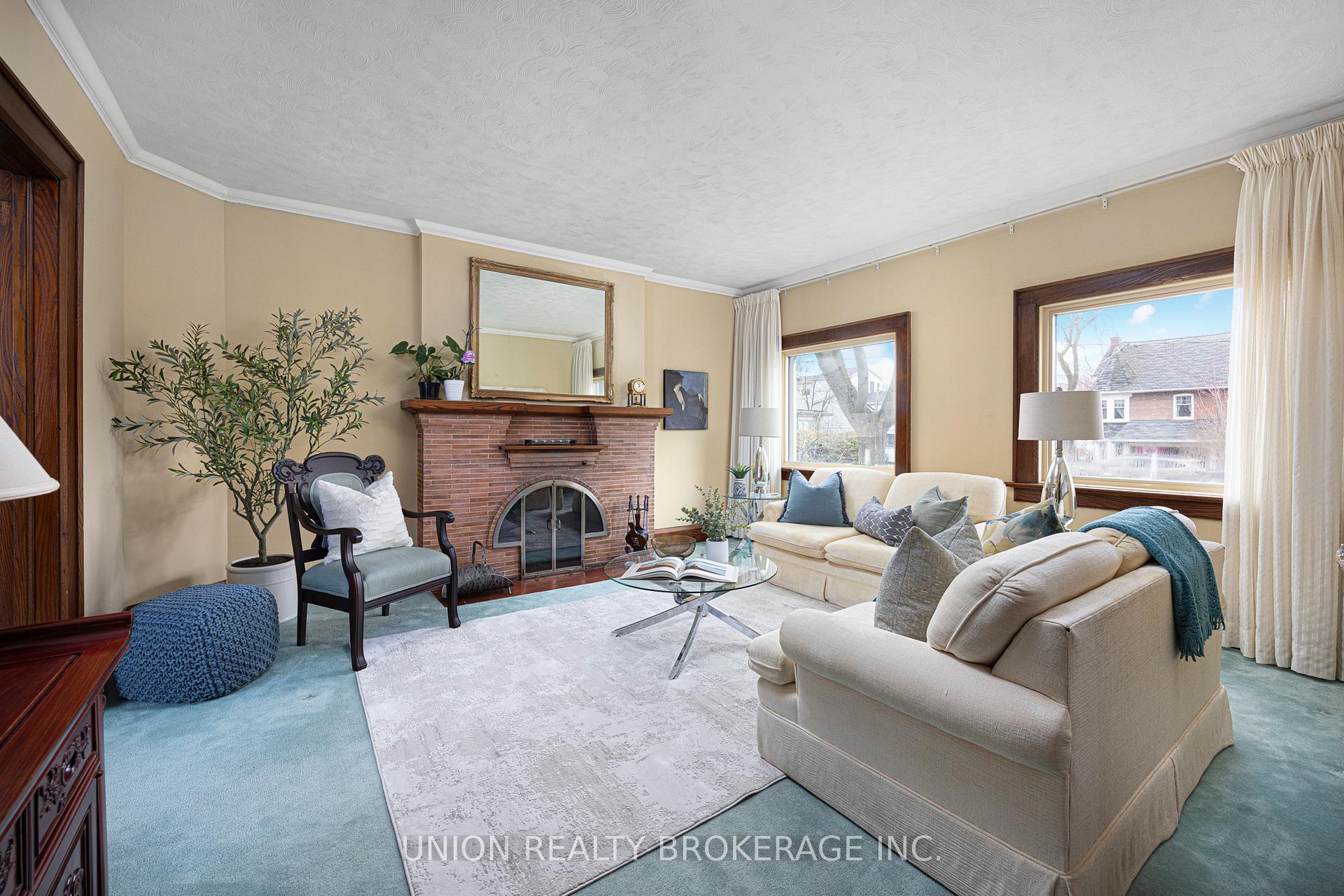 Photo 4 of 143 Hammersmith Avenue, Toronto, The Beaches — HOMEH