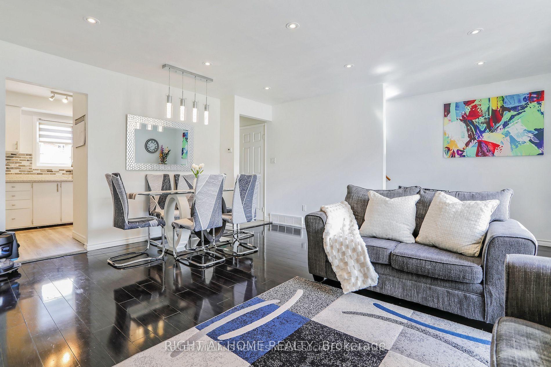 Photo 8 of Unit 1, 413 Bairstow Crescent, Waterloo, Lincoln Village — HOMEH