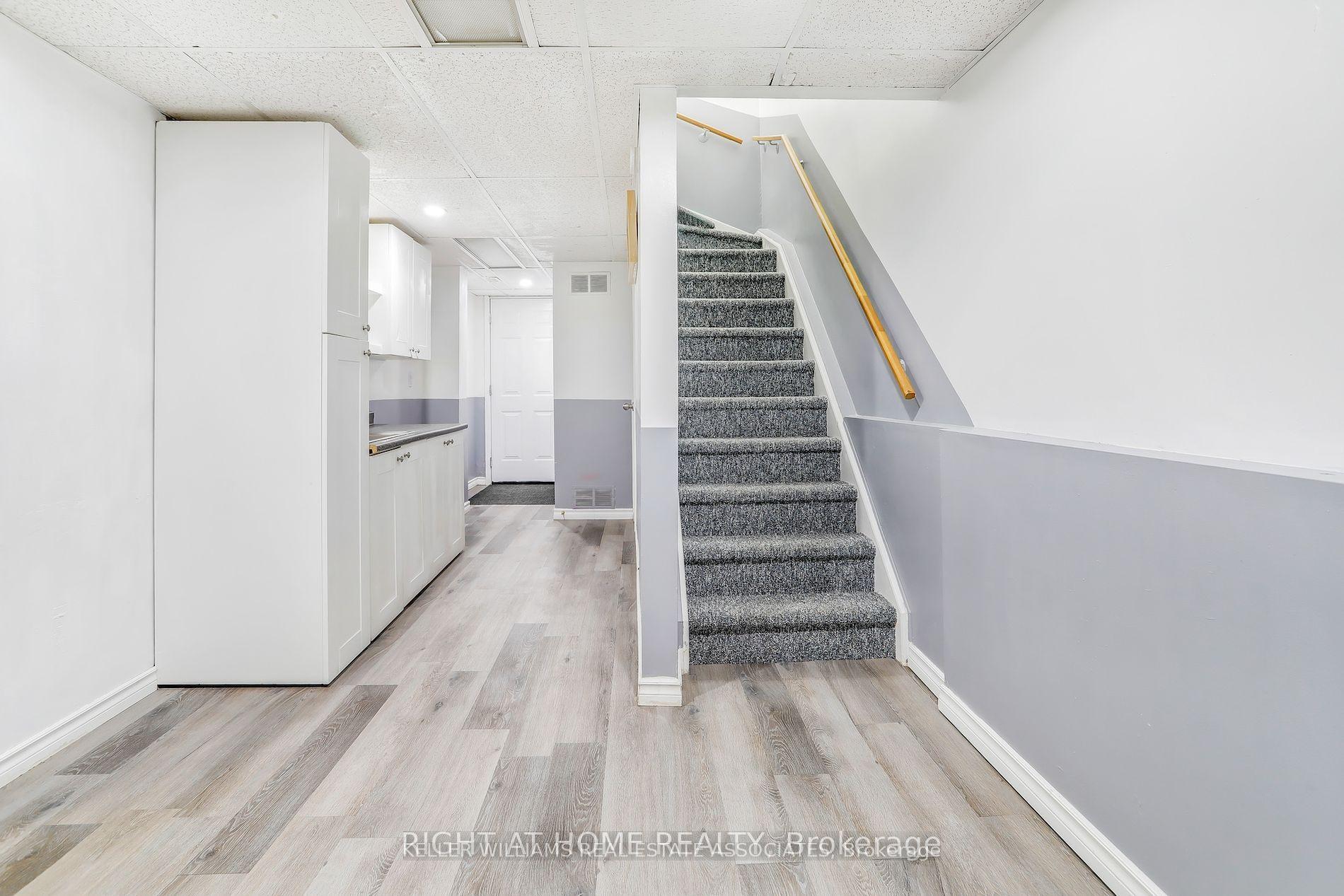 Photo 12 of Unit 1, 413 Bairstow Crescent, Waterloo, Lincoln Village — HOMEH