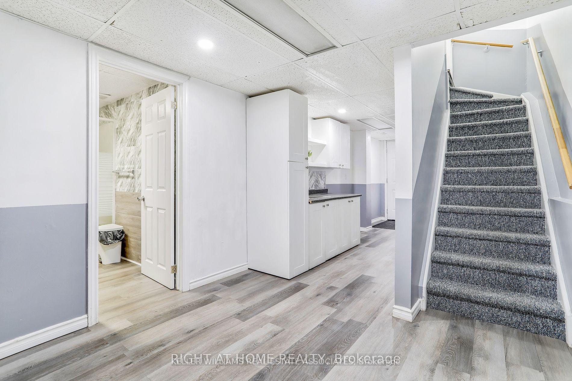 Photo 19 of Unit 1, 413 Bairstow Crescent, Waterloo, Lincoln Village — HOMEH