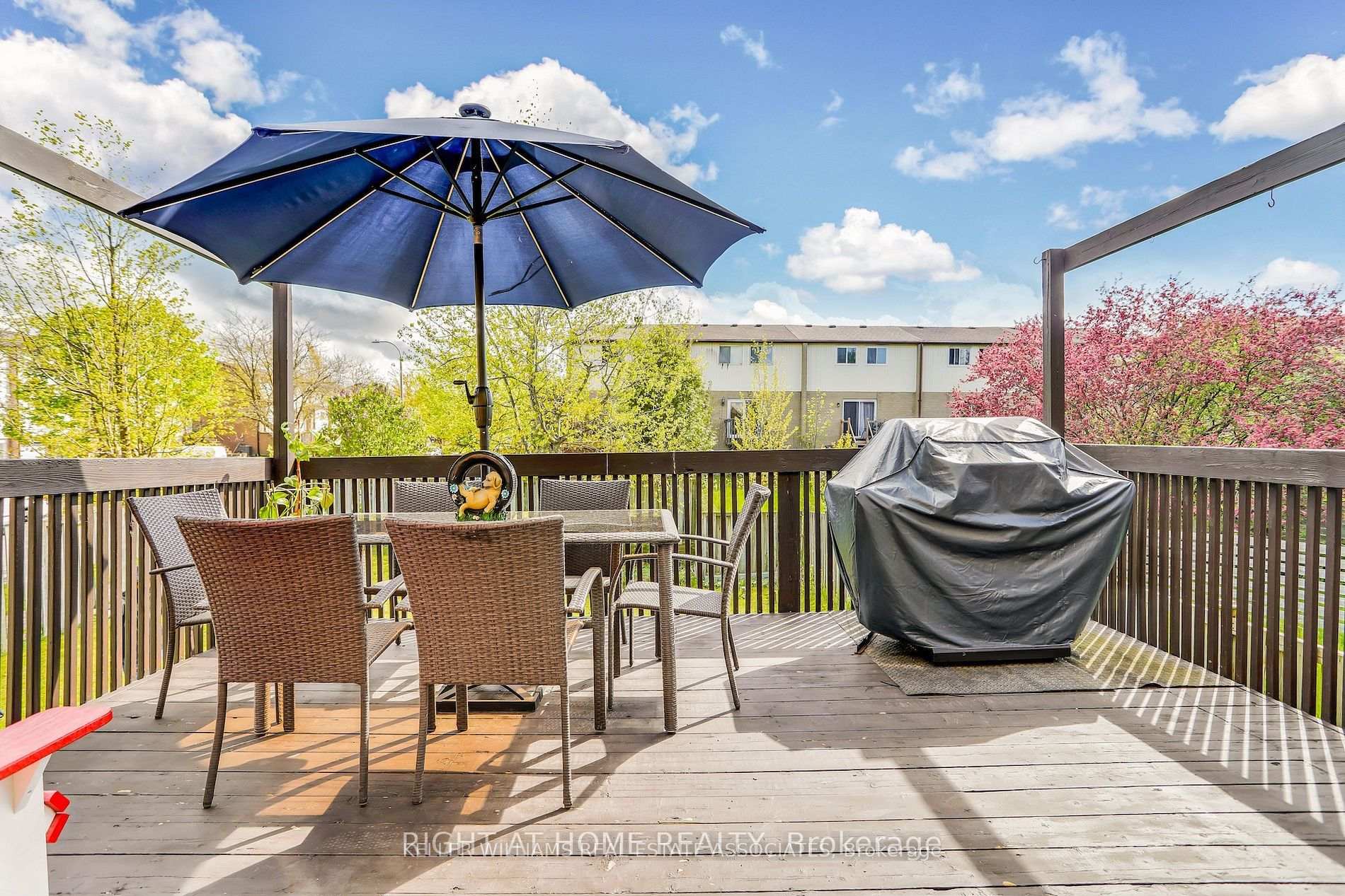 Photo 14 of Unit 1, 413 Bairstow Crescent, Waterloo, Lincoln Village — HOMEH