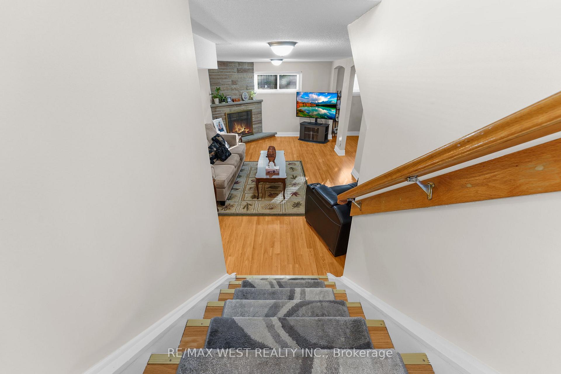 Photo 12 of 239 Hansen Road, Brampton, Madoc — HOMEH