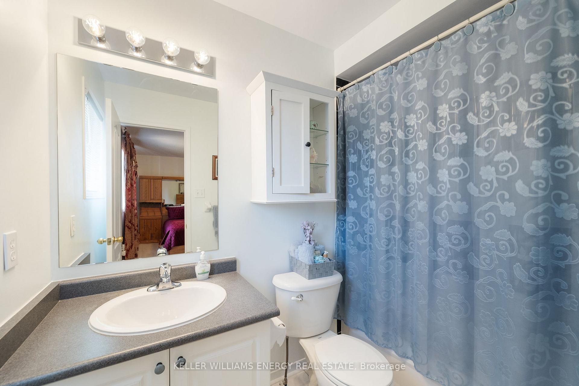 Photo 9 of 42 Harmer Drive, Clarington, Newcastle — HOMEH