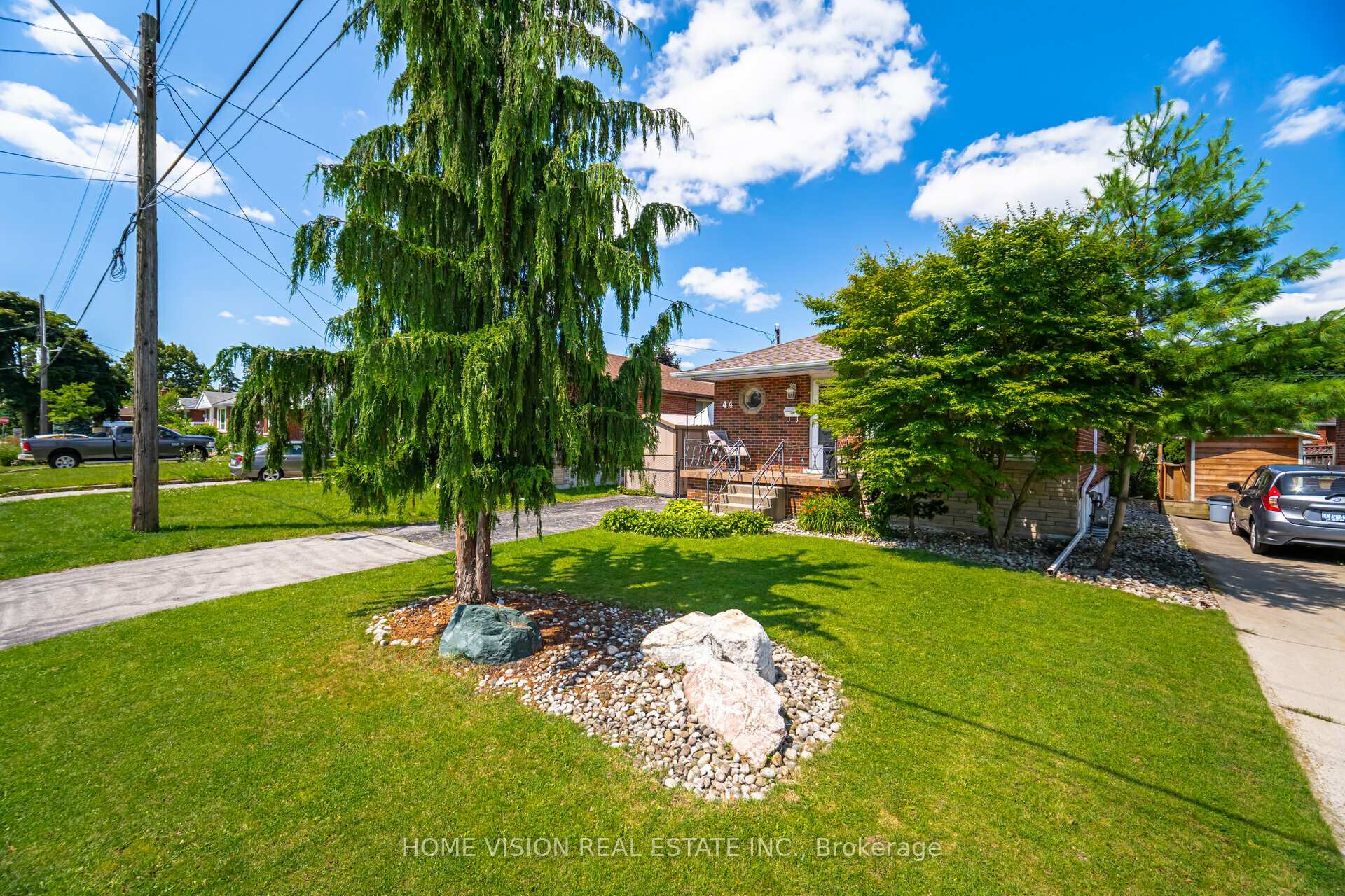 Photo 12 of 44 Clarendon Avenue, Hamilton, Balfour — HOMEH