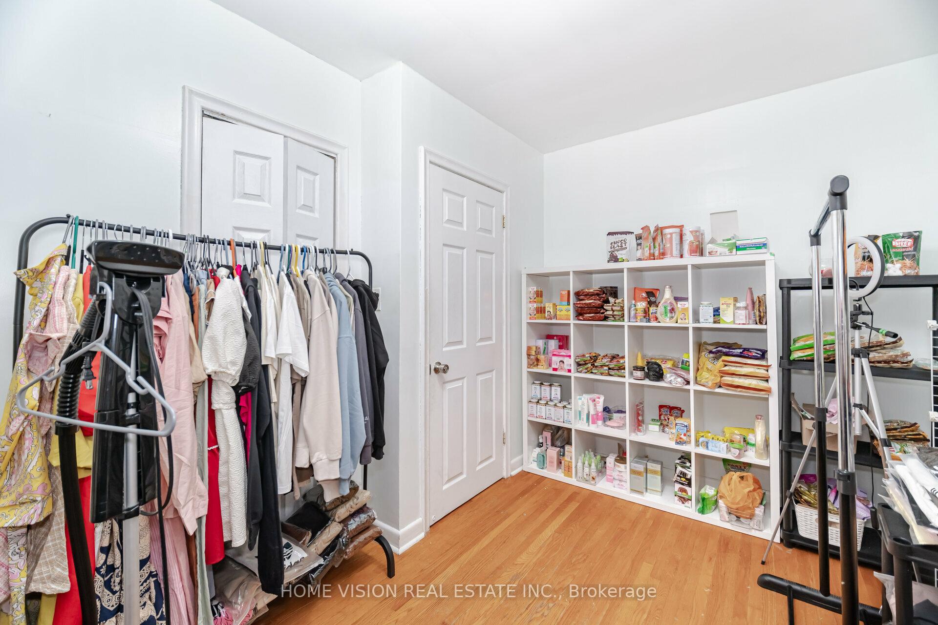Photo 19 of 44 Clarendon Avenue, Hamilton, Balfour — HOMEH