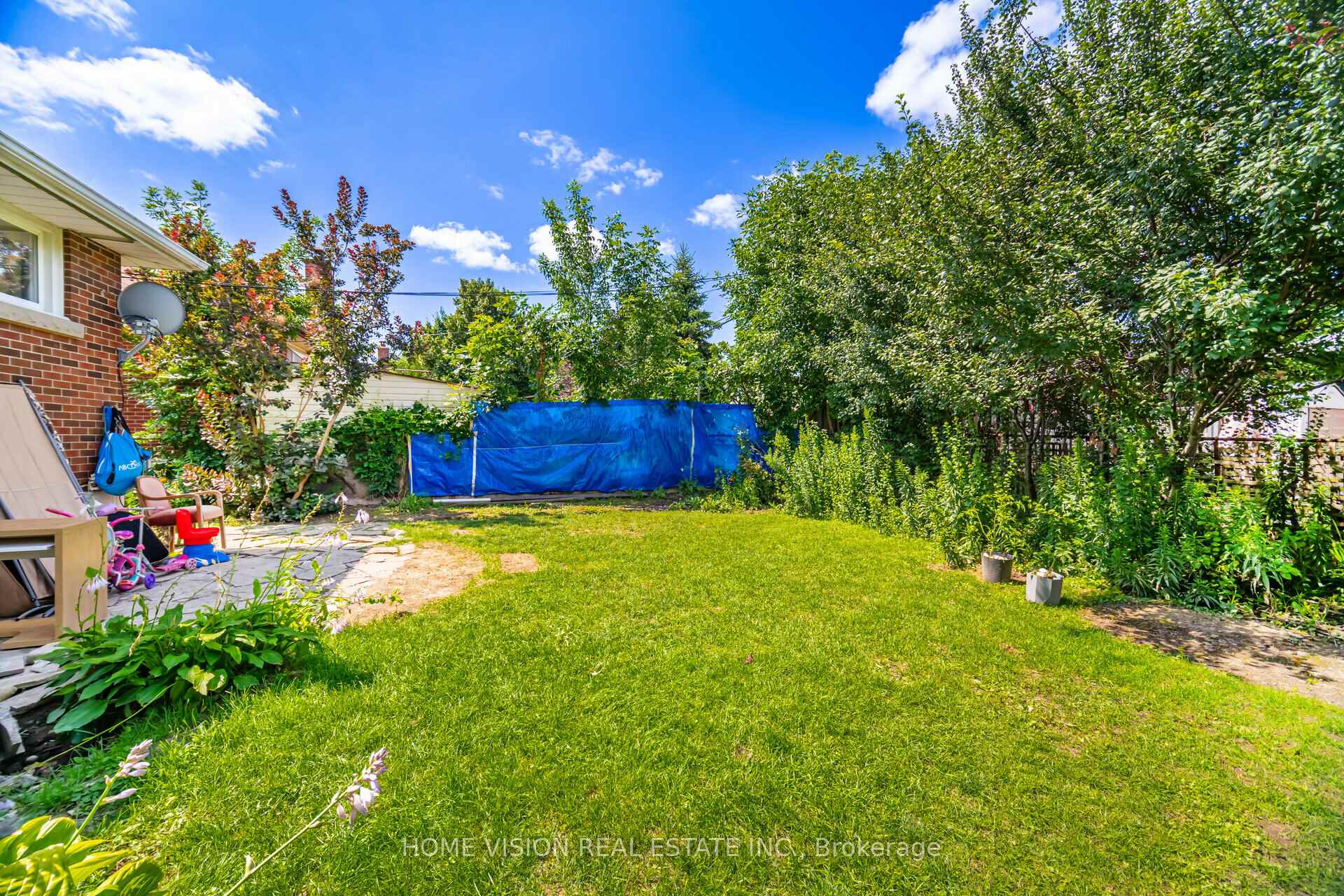 Photo 37 of 44 Clarendon Avenue, Hamilton, Balfour — HOMEH