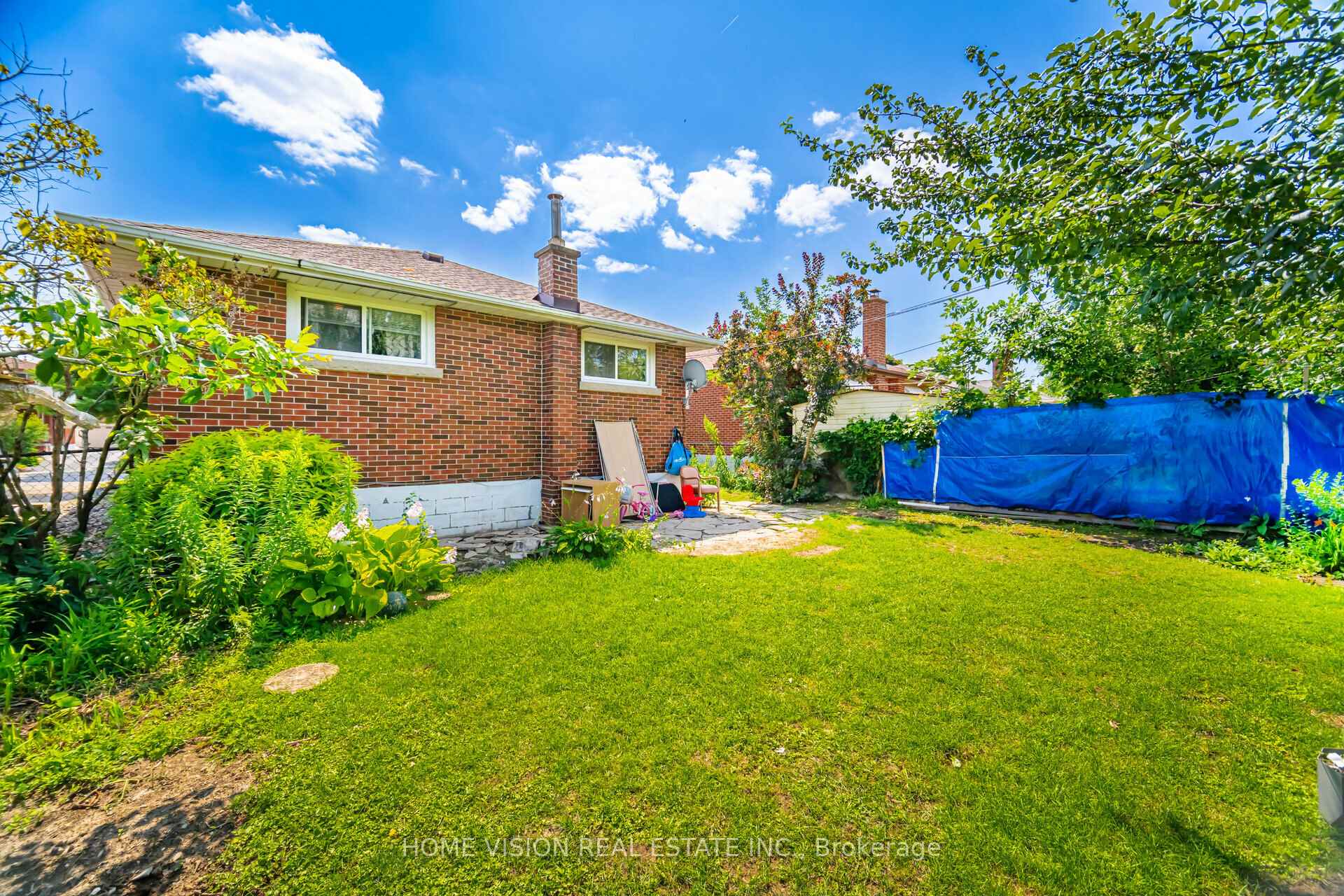 Photo 36 of 44 Clarendon Avenue, Hamilton, Balfour — HOMEH