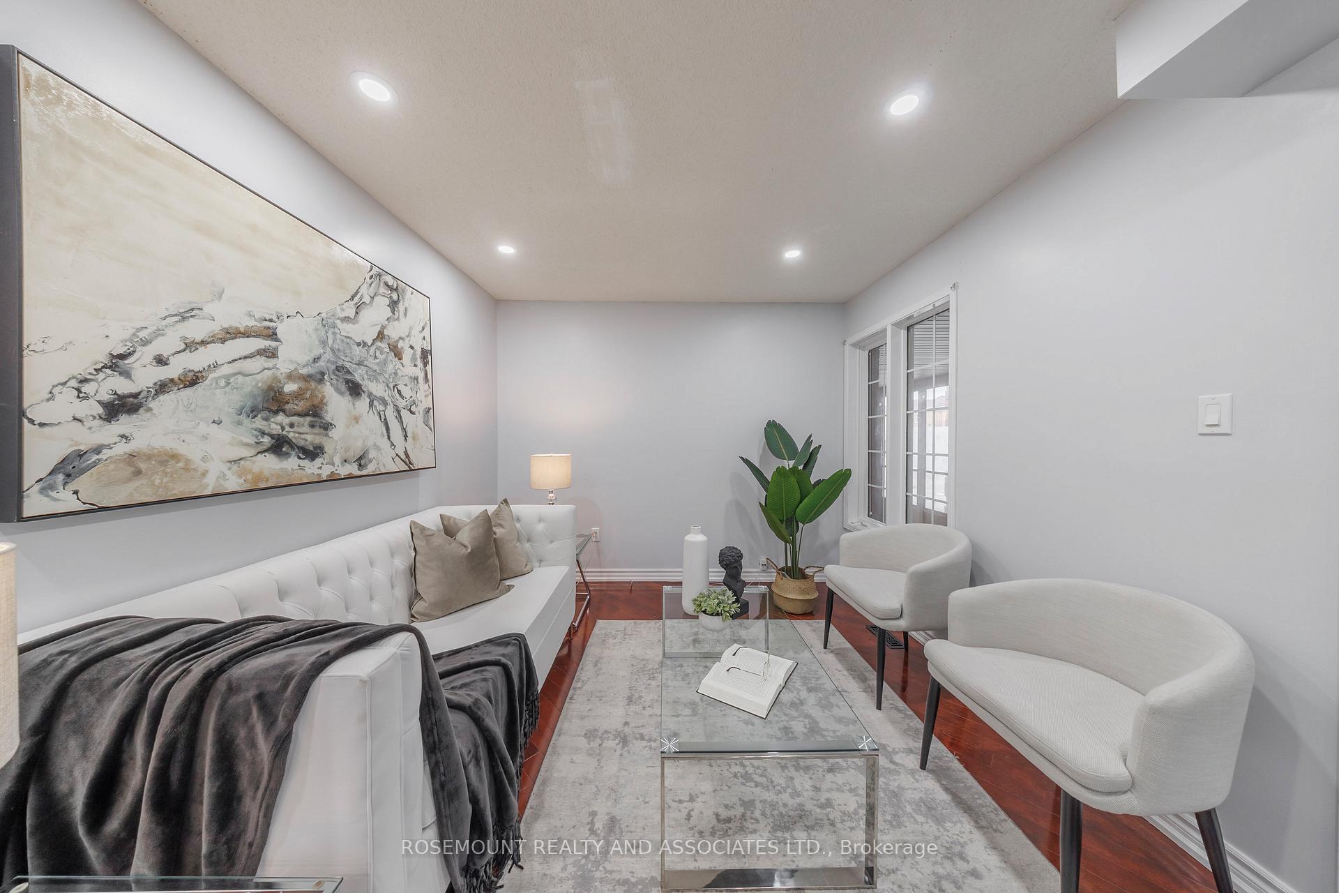 Photo 7 of 45 Connery Crescent, Markham, Middlefield — HOMEH
