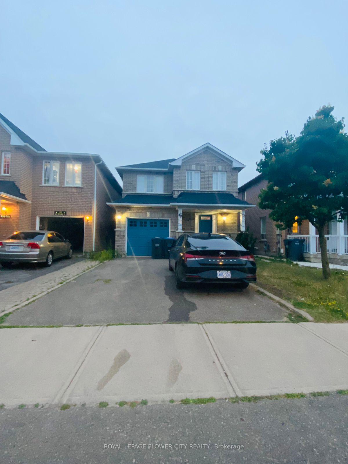 Photo 15 of 72 Oakmeadow Drive, Brampton, Fletcher's Meadow — HOMEH