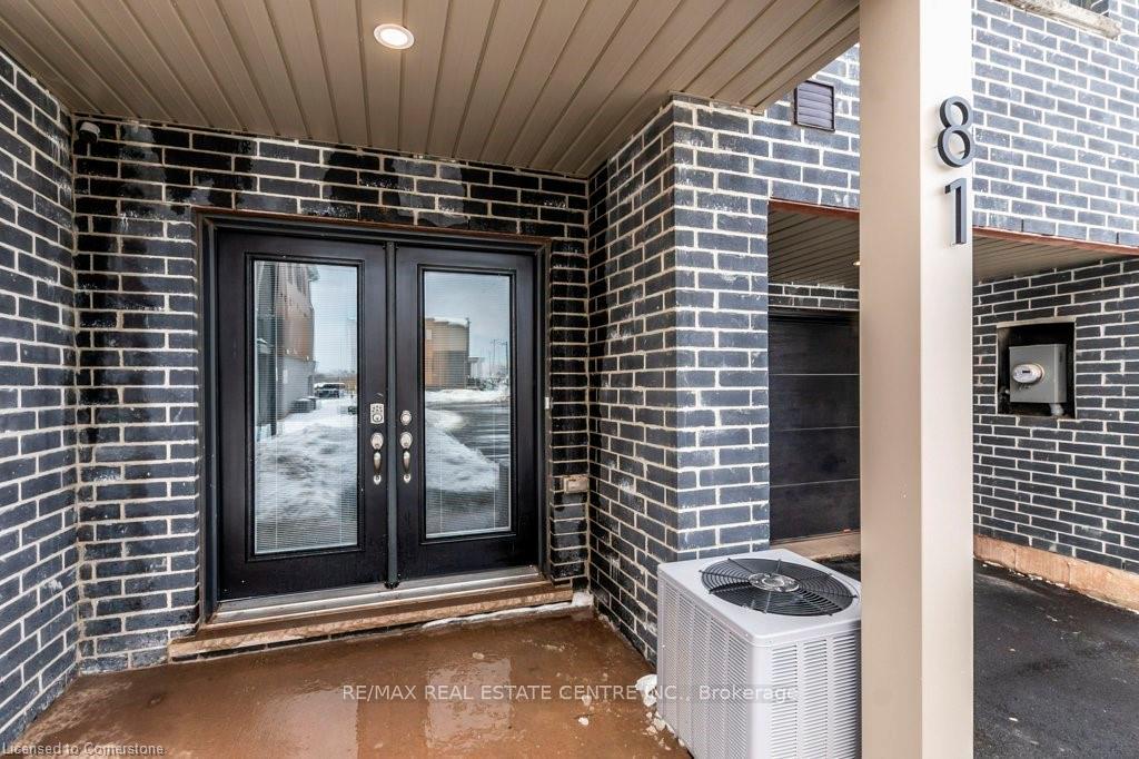 Photo 5 of 81 Dryden Lane, Hamilton, McQuesten — HOMEH