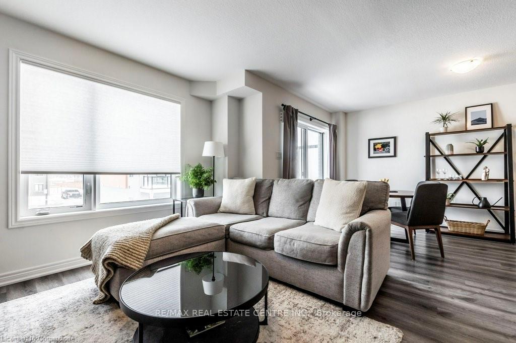 Photo 8 of 81 Dryden Lane, Hamilton, McQuesten — HOMEH
