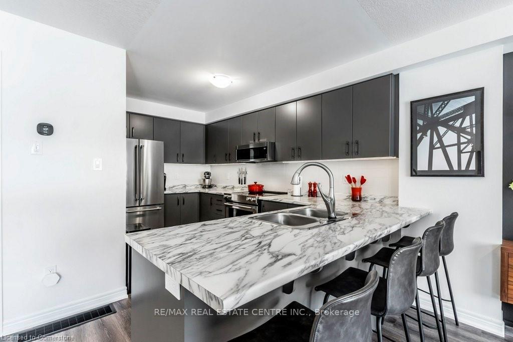 Photo 14 of 81 Dryden Lane, Hamilton, McQuesten — HOMEH