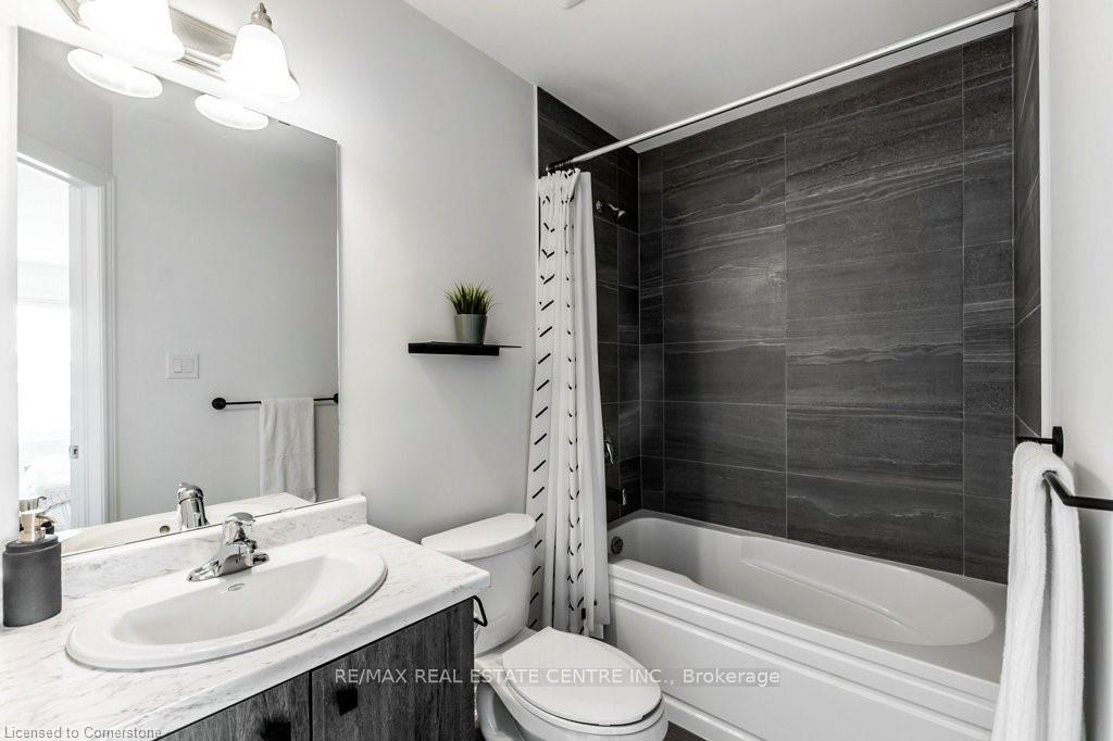 Photo 28 of 81 Dryden Lane, Hamilton, McQuesten — HOMEH