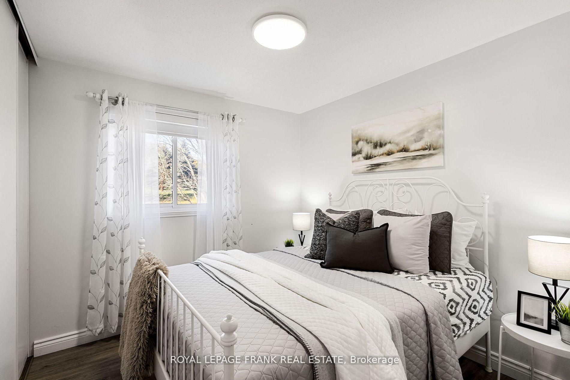Photo 14 of 4 Penfound Drive, Clarington, Bowmanville — HOMEH
