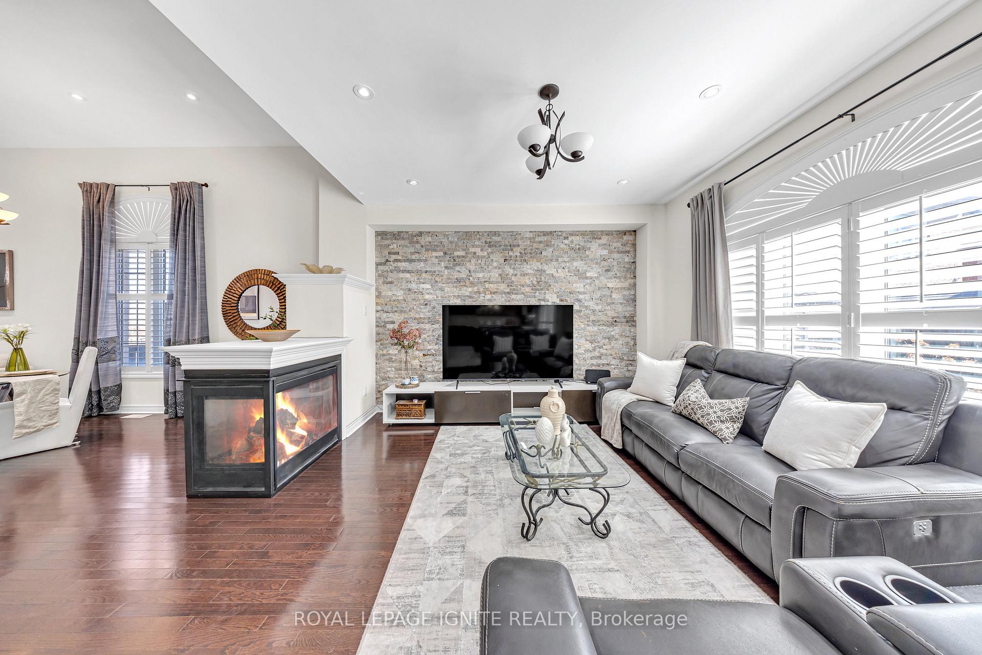 Photo 8 of 30 Bellotti Crescent, Ajax, Northeast Ajax — HOMEH
