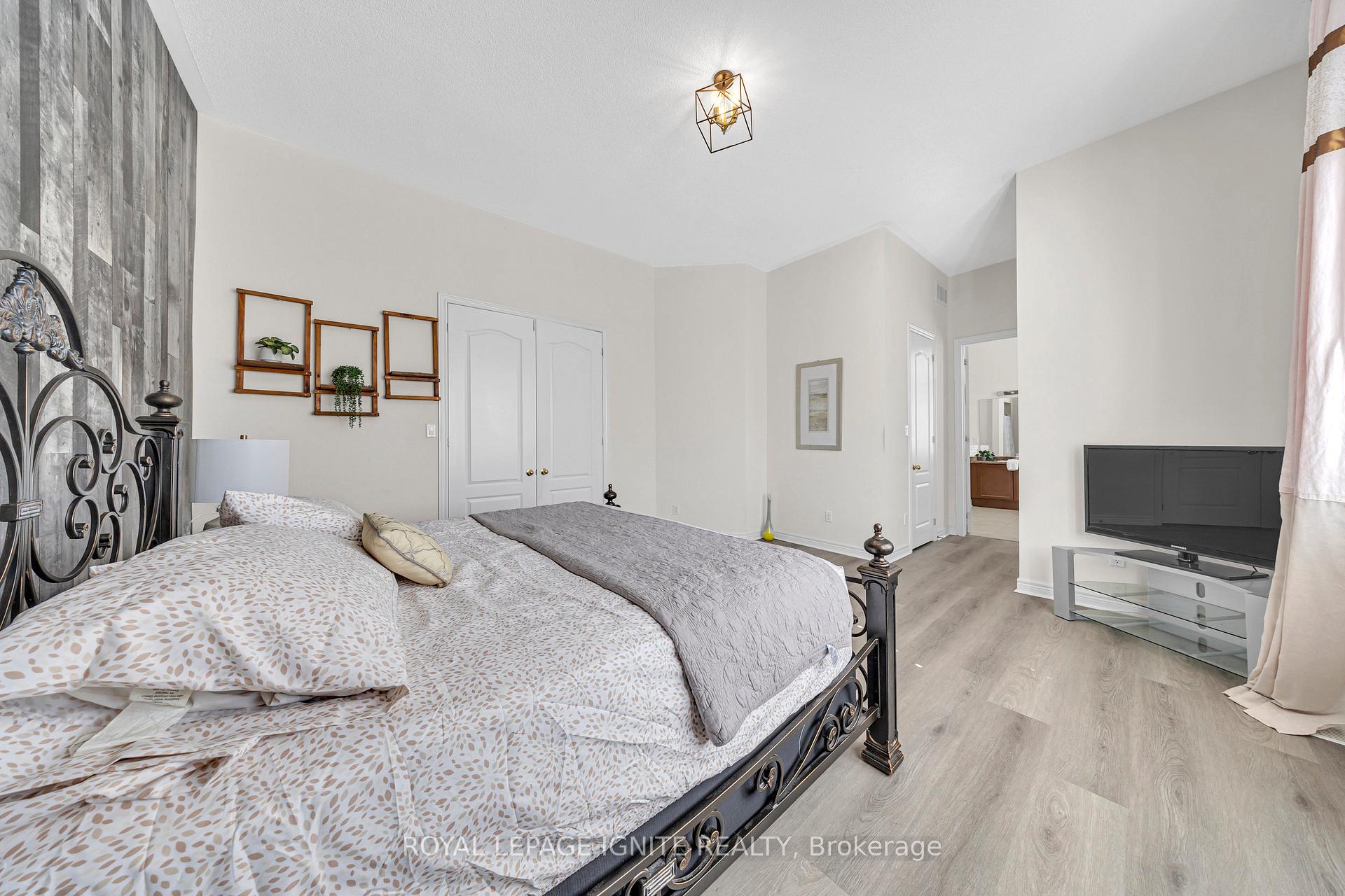 Photo 24 of 30 Bellotti Crescent, Ajax, Northeast Ajax — HOMEH