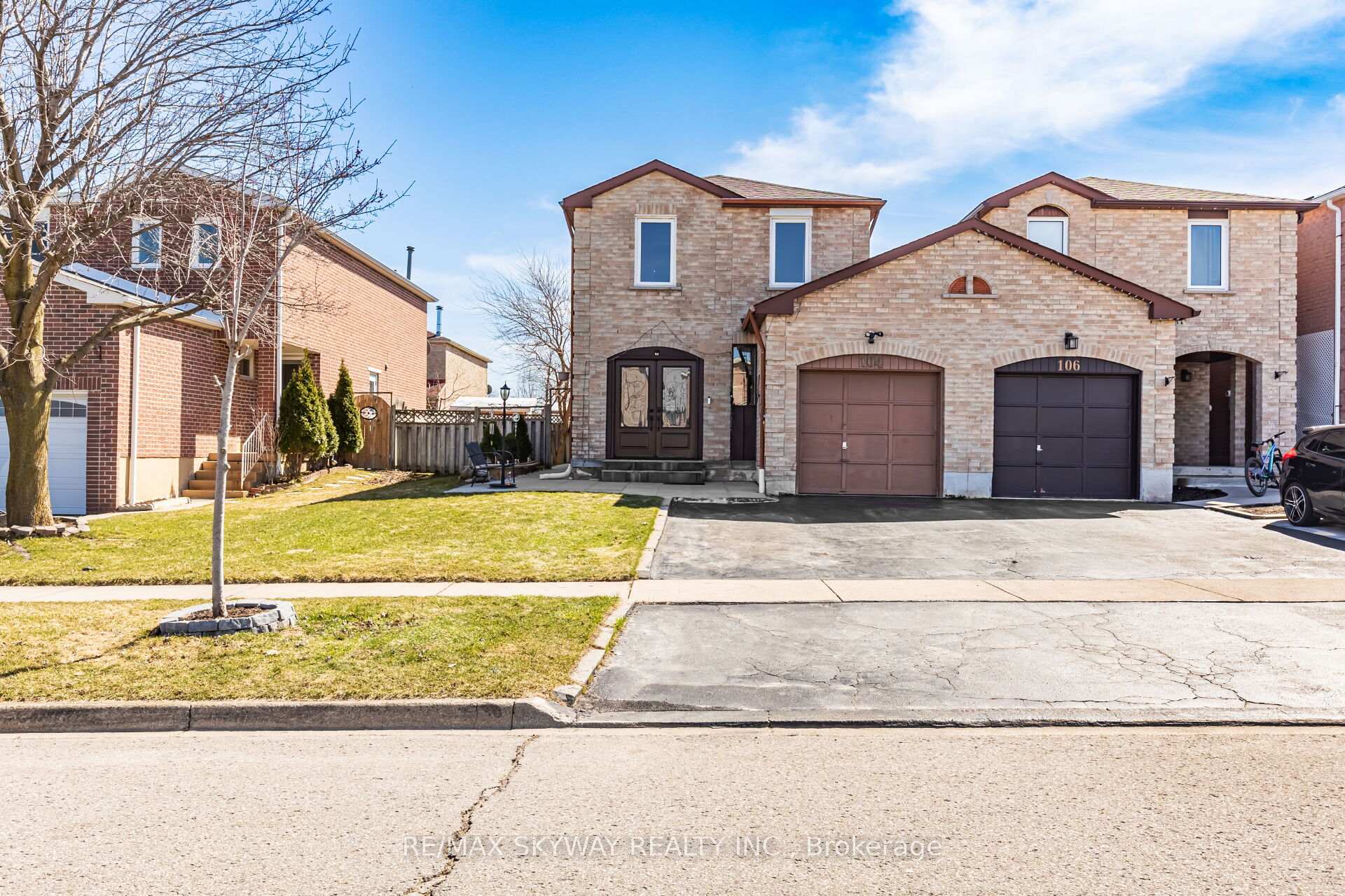 Photo 1 of 104 Sandmere Avenue, Brampton, Heart Lake West — HOMEH