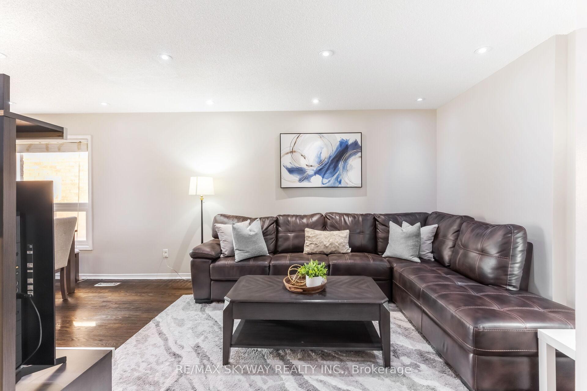 Photo 15 of 104 Sandmere Avenue, Brampton, Heart Lake West — HOMEH