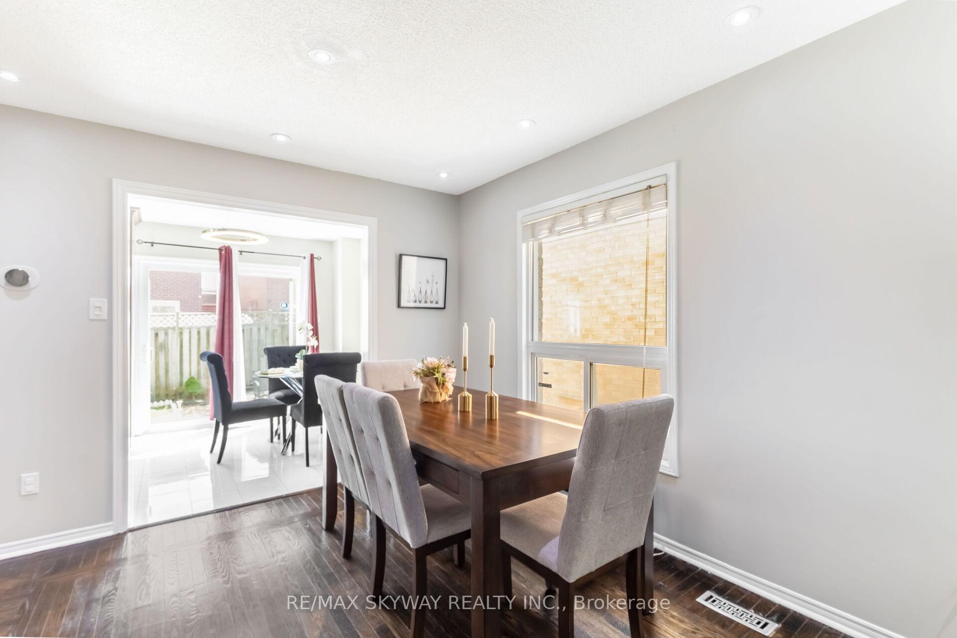 Photo 8 of 104 Sandmere Avenue, Brampton, Heart Lake West — HOMEH