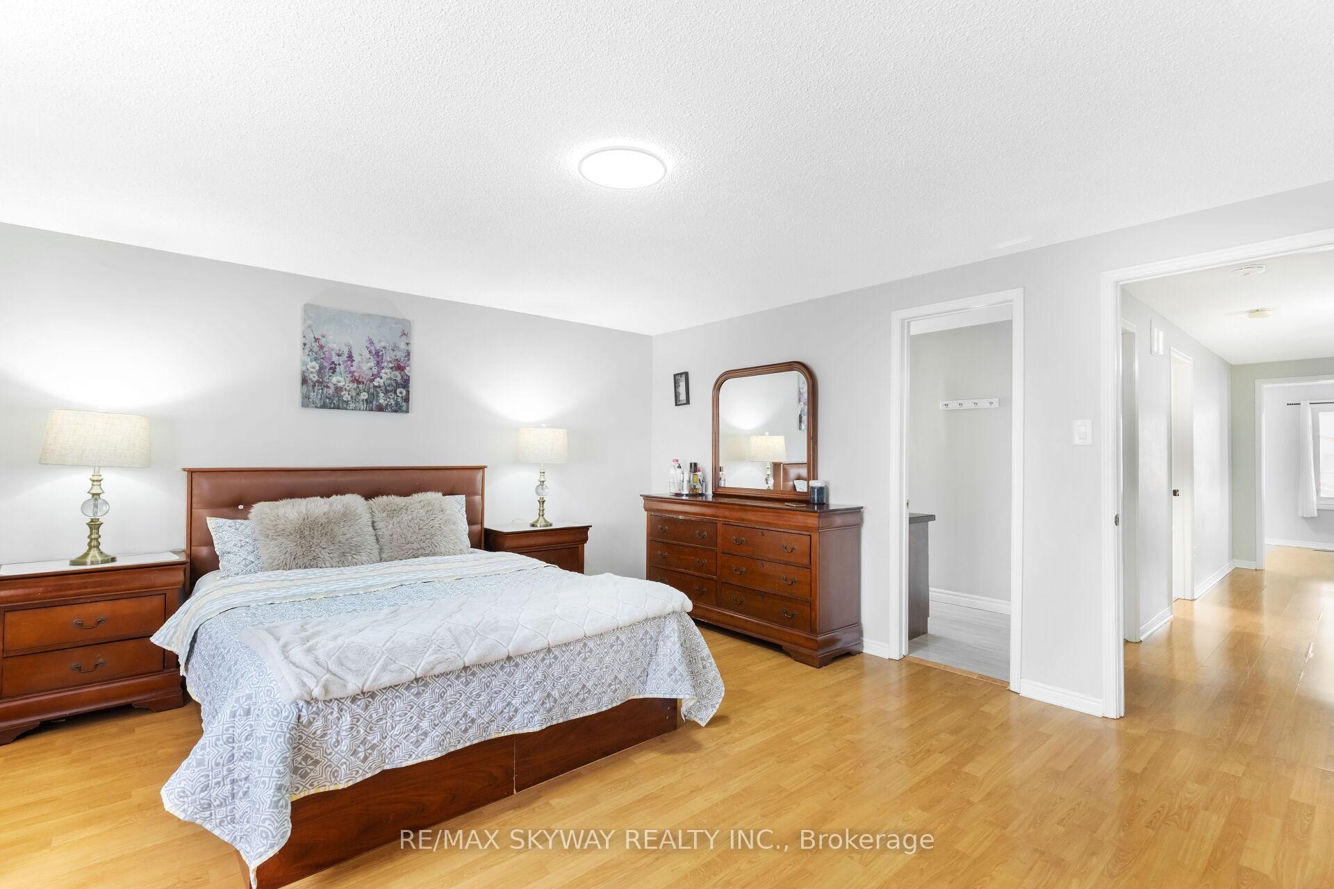 Photo 10 of 104 Sandmere Avenue, Brampton, Heart Lake West — HOMEH