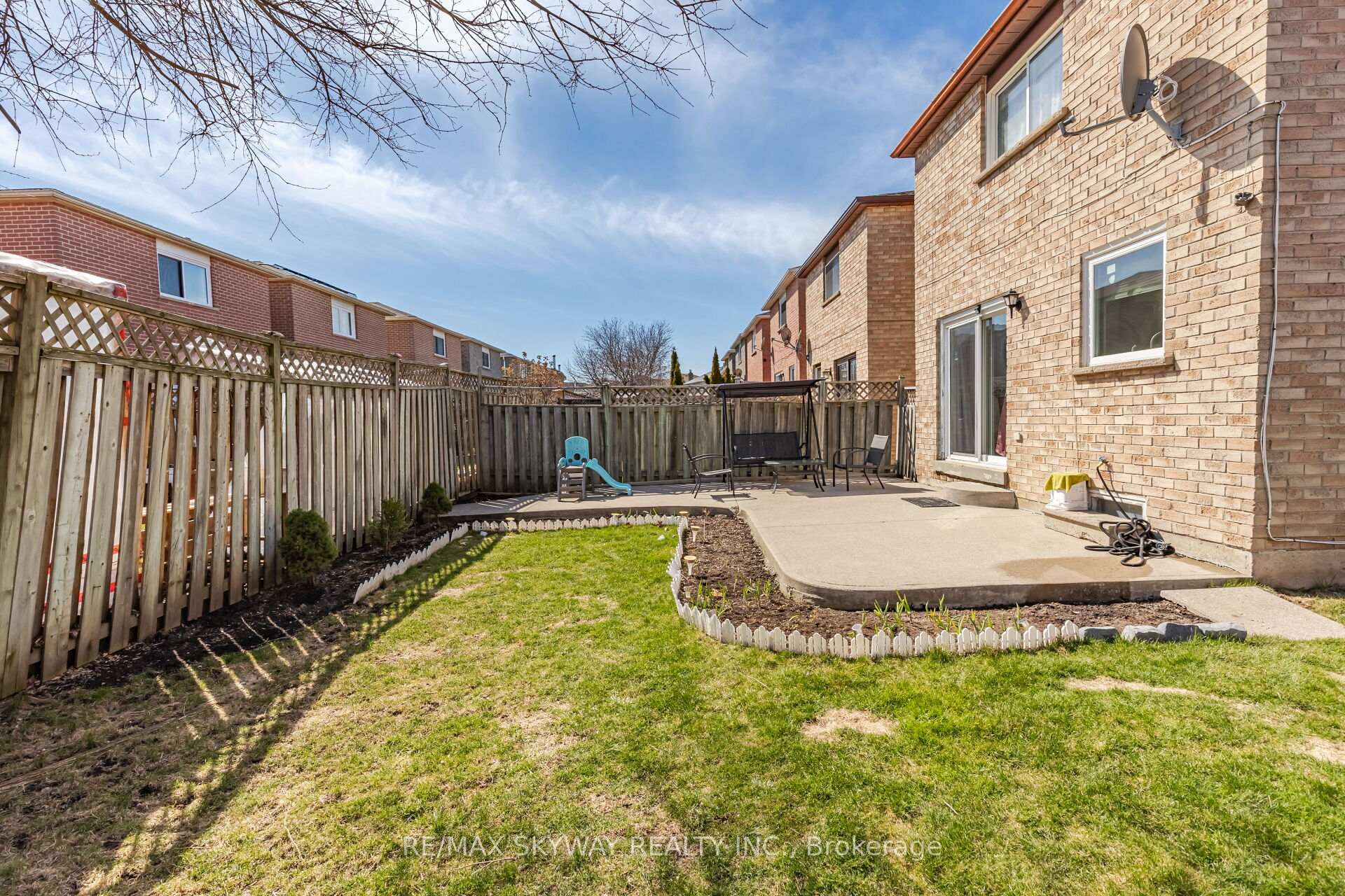 Photo 44 of 104 Sandmere Avenue, Brampton, Heart Lake West — HOMEH