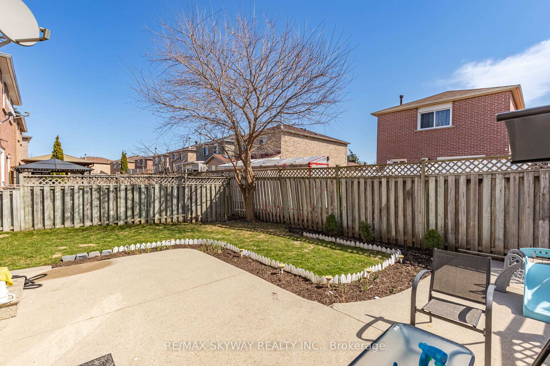 Photo 46 of 104 Sandmere Avenue, Brampton, Heart Lake West — HOMEH